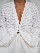 Load image into Gallery viewer, &quot;Snow&quot; knitted cardigan (M)
