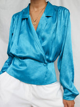 Load image into Gallery viewer, &quot;Verse&quot; satin blouse
