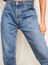Load image into Gallery viewer, LEVI&#39;S 501 pants (W32)
